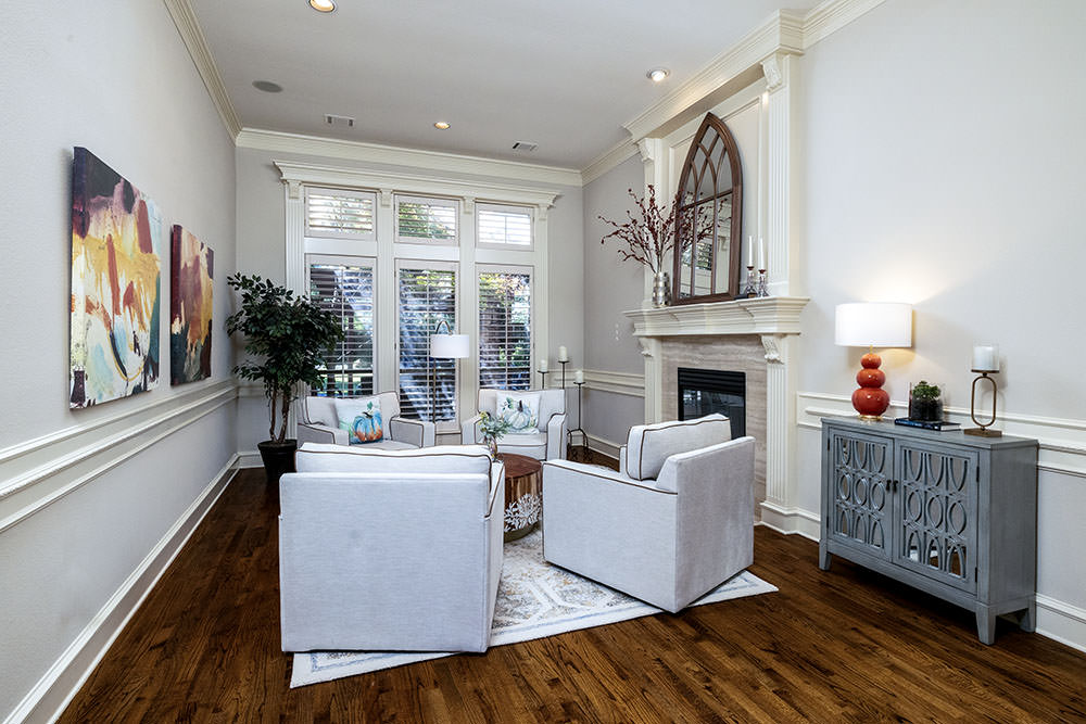 studio ligting for interior photos